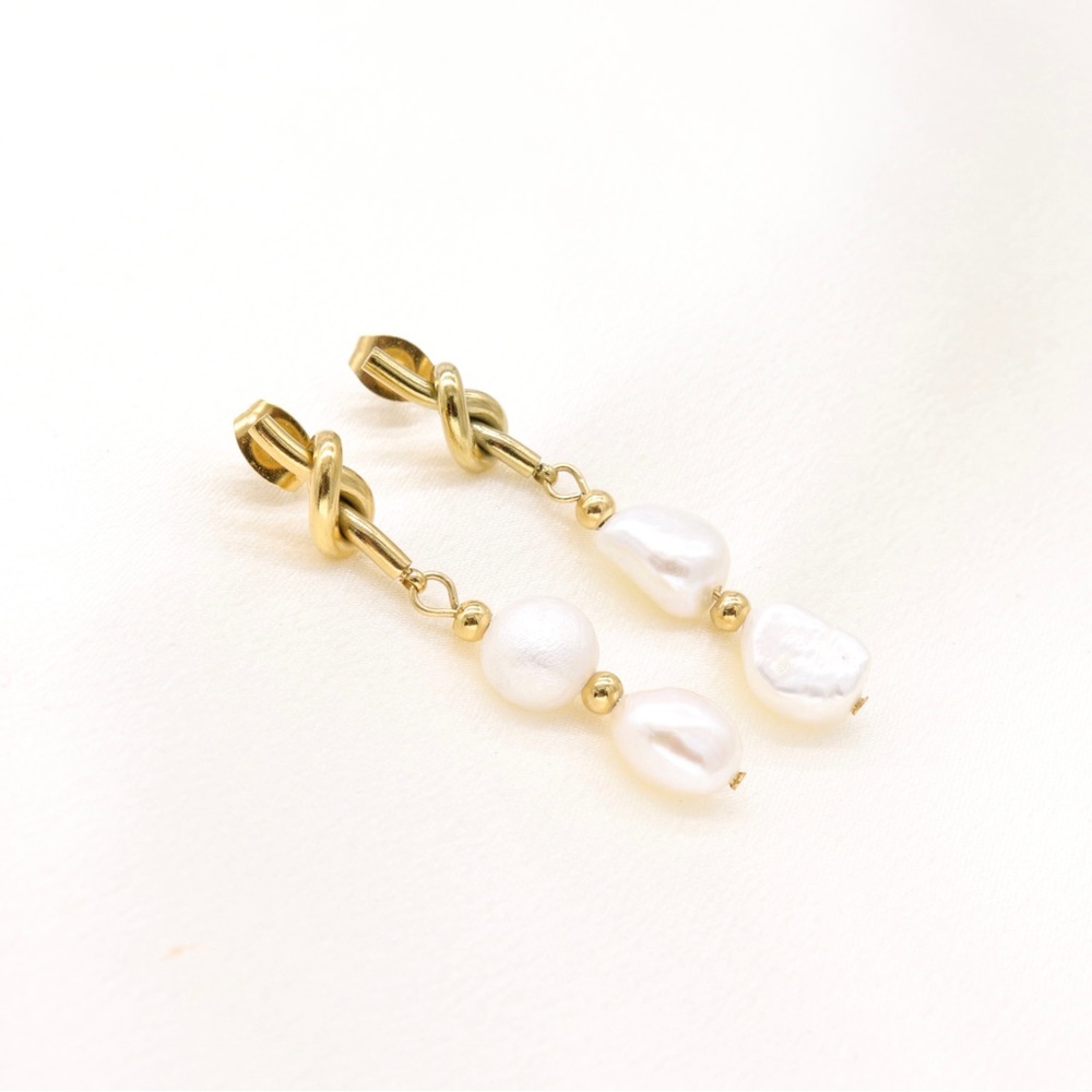 Knot Pearl Drop Earrings
